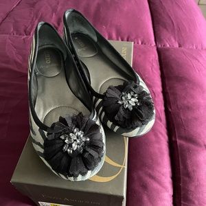 Enzo Angiolini flats